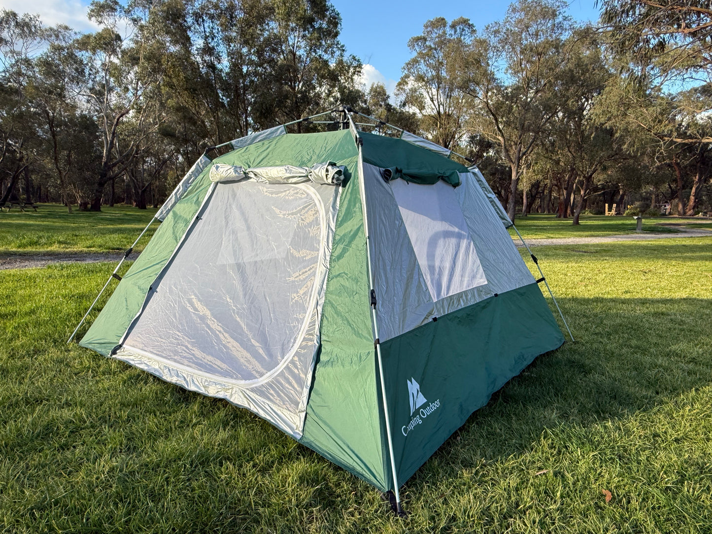 Lara 4-5 Person instant Tent with Cover